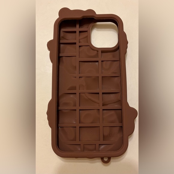 iPhone 14 Silicone 3-D Bear Buscuit with Keychain/Lanyard phone Case NWT - Picture 4 of 7